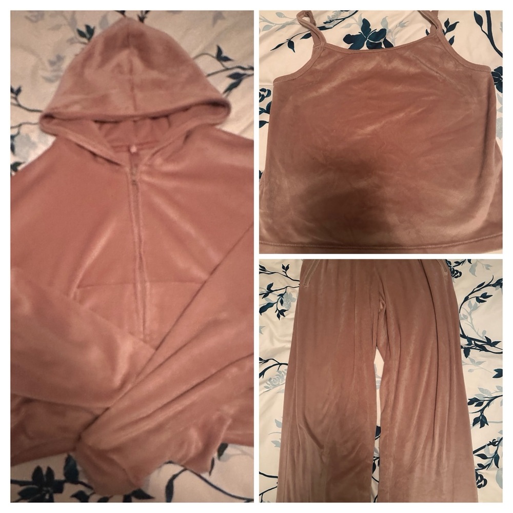 Skims velour 3 piece set. Size medium color dusk. Excellent condition.